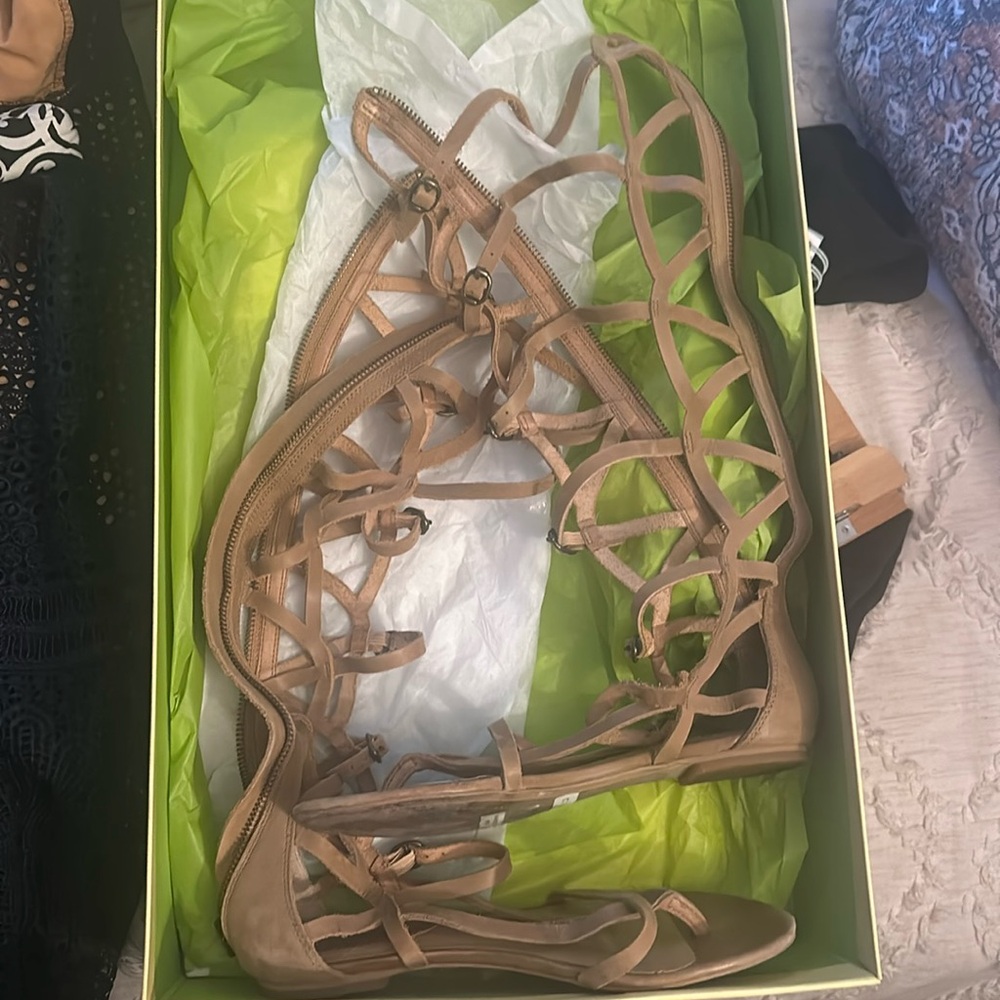 Gladiator Tan Max Studio sandals